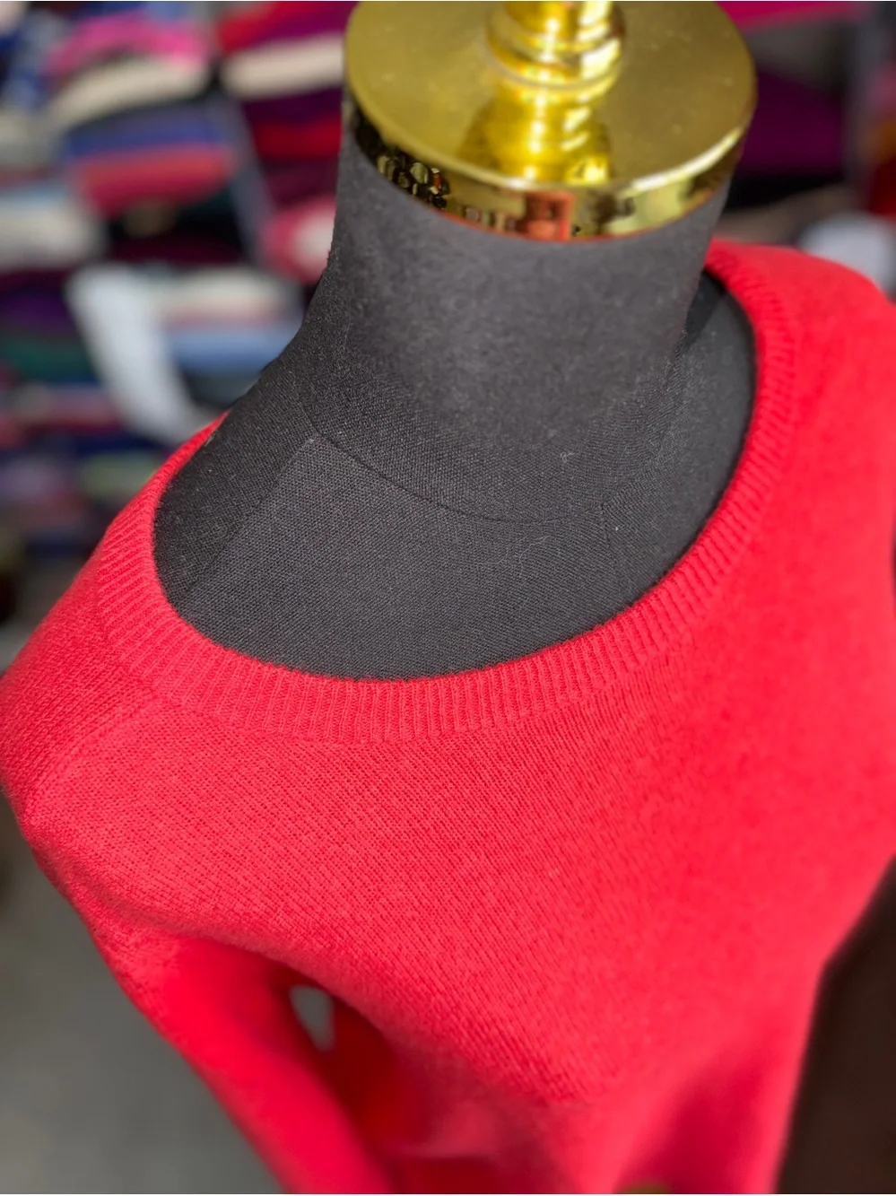 Bright Tomato Red Crewneck Women's Cashmere Sweater - Picture 6 of 8